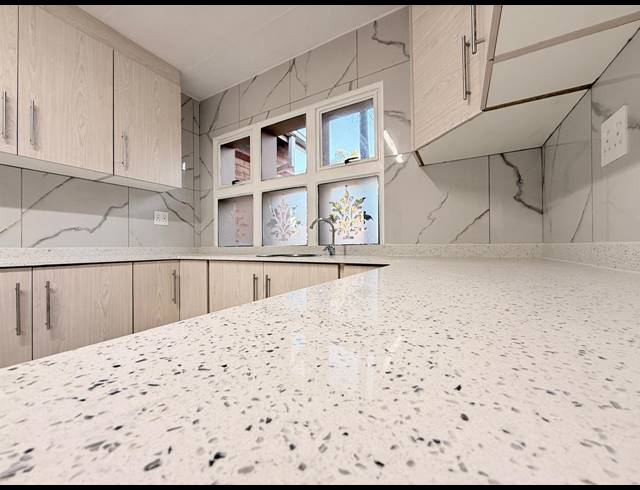 4 BEDROOM TOWNHOUSE FOR SALE IN AVIARY HILL